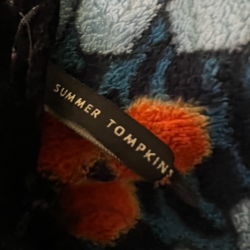 Summer Tompkins Women’s Black Velour scarf - Picture 2 of 2
